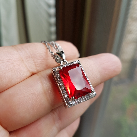 Swarovski Elements 925 Sterling Silver Emerald-cut Garnet Red Ring NEW - Picture 10 of 15